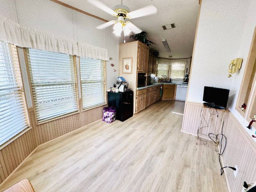 1484 Double Eagle Drive a Lakeland, FL Mobile or Manufactured Home for Sale